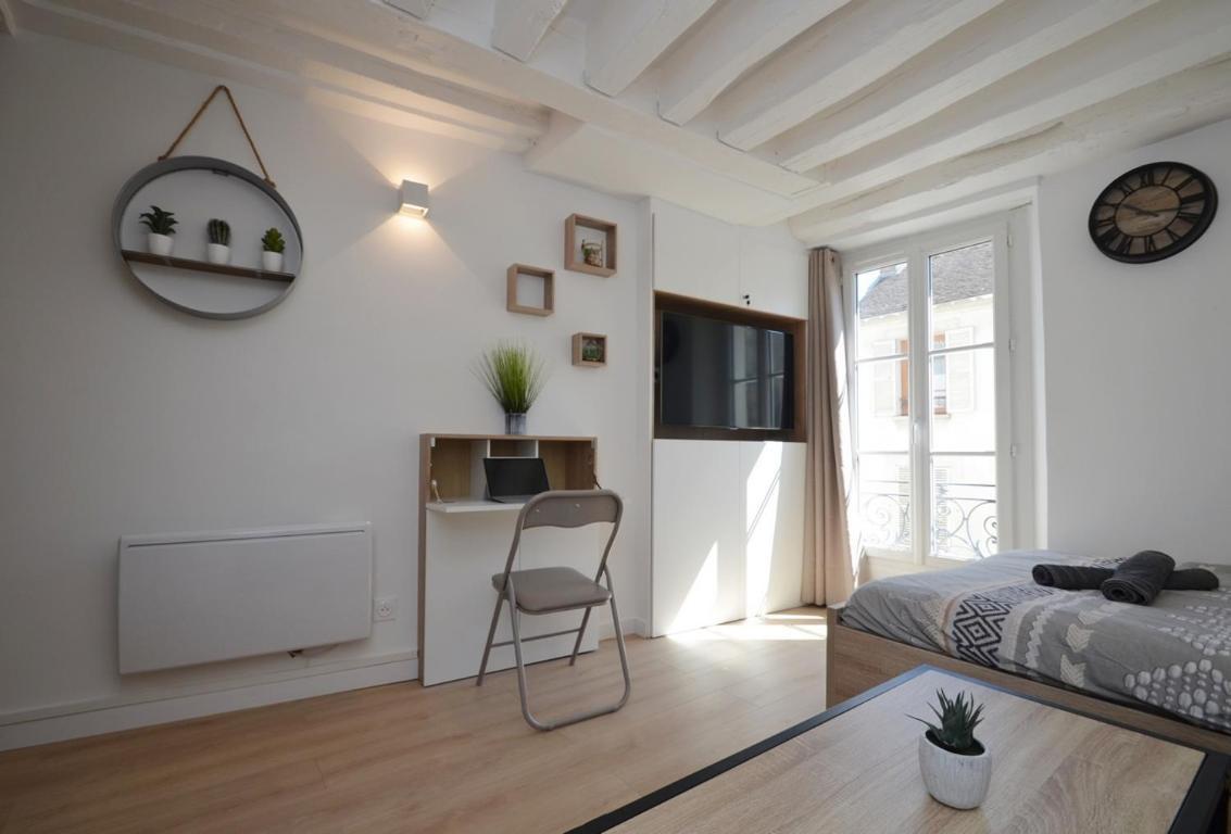 Le Petit France - Hyper Centre De Fontainebleau - Proche Insead Apartment Exterior photo